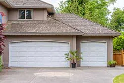 Security Garage Door Service Oakland Gardens, NY 718-313-1576 - about-side